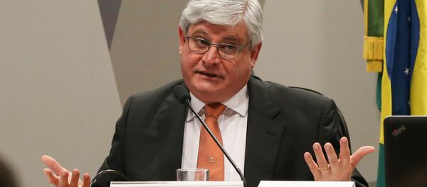 Renan Calheiros decide novo pedido de impeachment de Janot na próxima semana e promete ser imparcial. - Sputnik Brasil