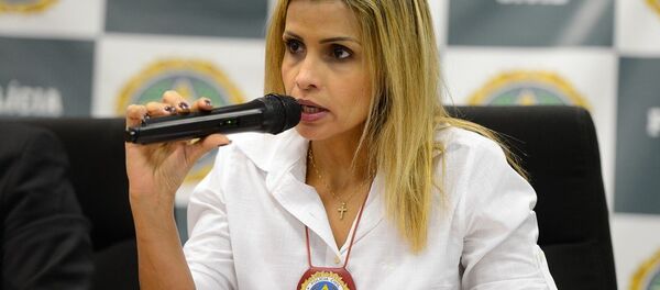 Delegada Cristiana Bento indicia sete pessoas por estupro coletivo de jovem no Rio. - Sputnik Brasil
