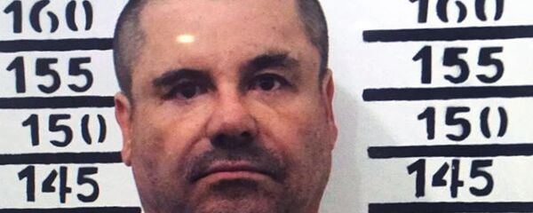Foto de Joaquin Guzman Loera, apelidado de El Chapo, tirada pela polícia mexicana em 8 de janeiro de 2016 Foto de Joaquin Guzman Loera, apelidado de El Chapo, tirada pela polícia mexicana em 8 de janeiro de 2016 - Sputnik Brasil