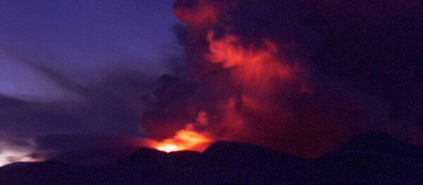 Erupção do Hekla em 2000 - Sputnik Brasil