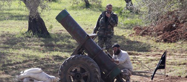 Rebeldes sírios preparam um lançador de morteiro Rebeldes sírios preparam um lançador de morteiro - Sputnik Brasil