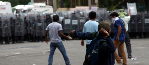 Manifestações na cidade de Oaxaca, 20 de julho de 2106 - Sputnik Brasil