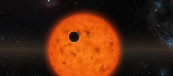 Estrela jovem e o seu planeta-bebê (Ilustração) - Sputnik Brasil