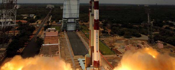 In this handout picture taken on September 23, 2009, Indian Space Research Organisation (ISRO) Polar Satellite Launch Vehicle (PSLV)-C14 is launched from The Satish Dhawan Space Centre (SDSC) SHAR in Sriharikota - Sputnik Brasil