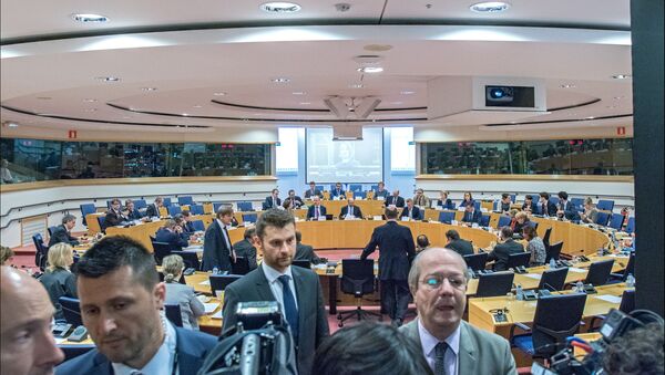Parlamento europeu se reúne para discutir o futuro do bloco - Sputnik Brasil