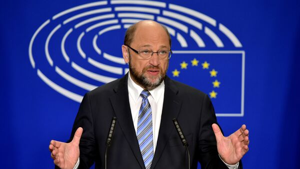 European Parliament President Martin Schulz gives a statement after the conference of Presidents at the European Parliament in Brussels, Belgium, June 24, 2016 - Sputnik Brasil