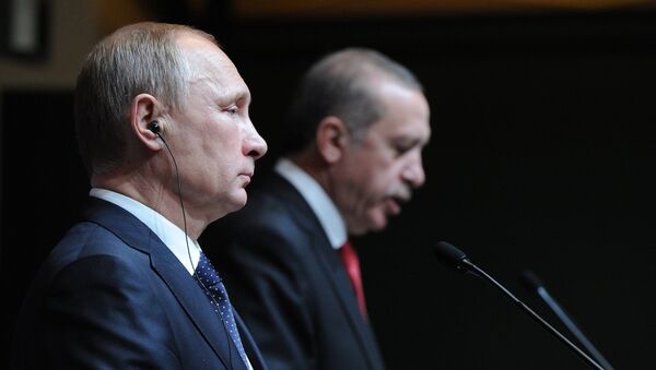 O Presidente russo Vladimir Putin e seu homólogo turco Recep Tayyip Erdogan - Sputnik Brasil