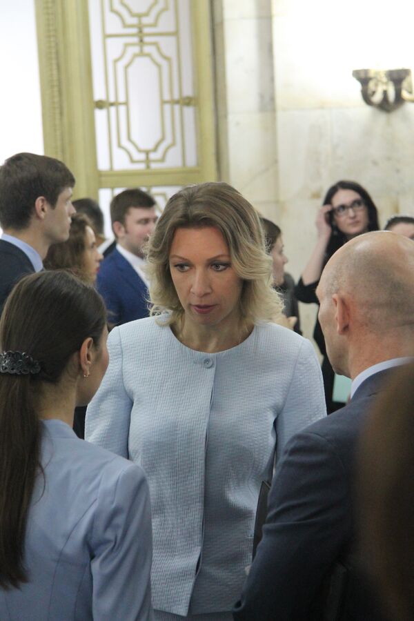 Representante oficial do Minsitério das Relações Exteriores russo Maria Zakharova fala aos jornalistas antes da reunião de embaixadores russos, Moscou, Rússia, 30 de junho de 2016 - Sputnik Brasil