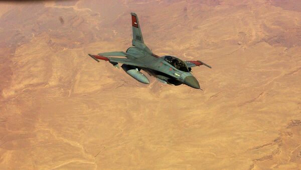F-16 da Força Aérea do Egito - Sputnik Brasil