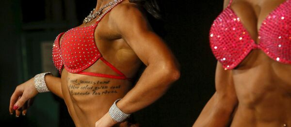 Участницы чемпионата города Красноярска по бодибилдингу, фитнесу, фитнес-бикини и бодифитнесу - Sputnik Brasil