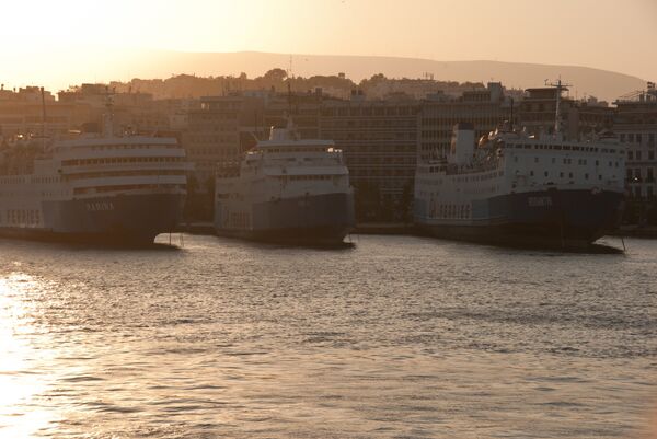 O porto de Piraeus, Grécia - Sputnik Brasil