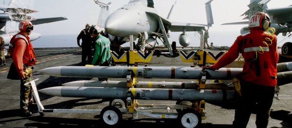 Mísseis Seasparrow no USS Eisenhower (foto de arquivo) - Sputnik Brasil