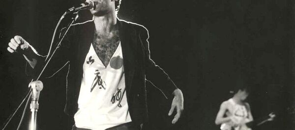 Cazuza no palco - Sputnik Brasil