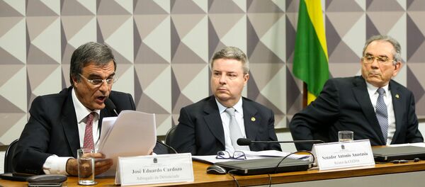 José Eduardo Cardozo na Comissão de Impeachment - Sputnik Brasil