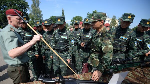 Inauguração dos exercícios táticos conjuntos das forças especiais da Guarda Nacional russa e da Polícia Armada do Povo chinesa (PAP) “Cooperação-2016” - Sputnik Brasil
