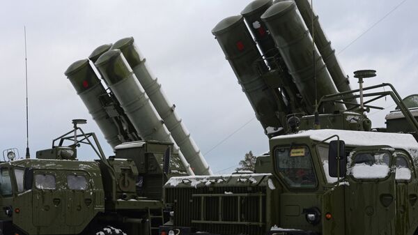 Sistema de defesa antiárea russo S-400 Triumf, região de Moscou, Rússia - Sputnik Brasil