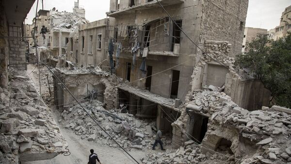 Cidade síria de Aleppo após bombardeamentos (arquivo) - Sputnik Brasil
