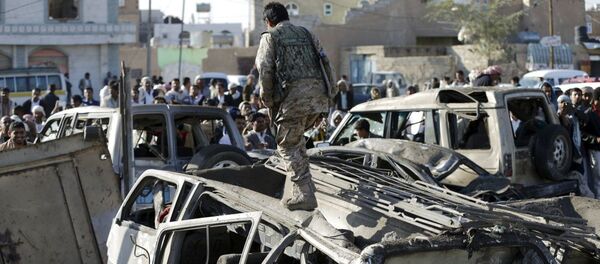 Capital do Iêmen após bombardeios - Sputnik Brasil