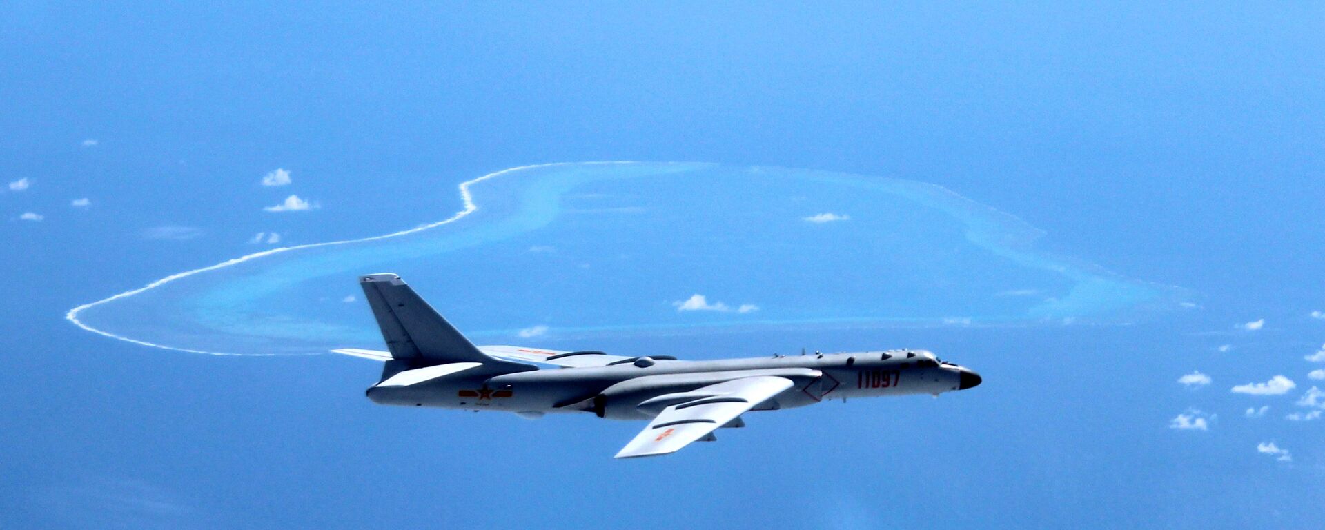 Bombardeiro H-6K patrulha o mar do Sul da China  - Sputnik Brasil, 1920, 18.03.2026