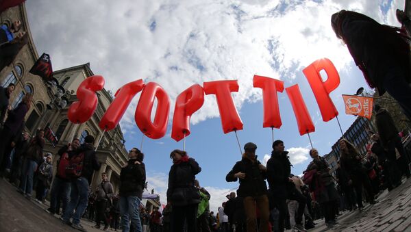 Manifestação contra TTIP na Alemanha, 23 de abril, 2016 - Sputnik Brasil