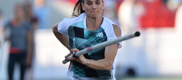 Yelena Isinbayeva durante o campeonato da Rússia em Cheboksary - Sputnik Brasil