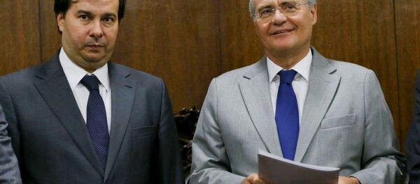 Rodrigo Maia e Renan Calheiros prometem união contra crise - Sputnik Brasil