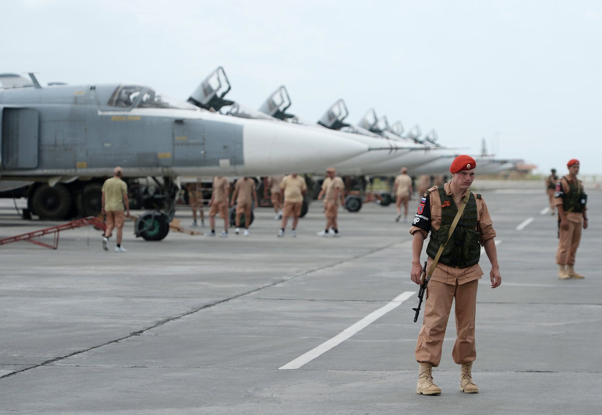 Forças russas na base aérea de Hmeimym na Síria - Sputnik Brasil, 1920, 18.09.2022