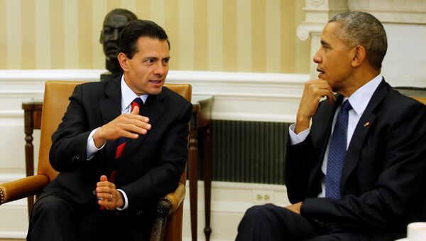 Presidente do México, Enrique Peña Nieto, na Casa Branca com o presidente dos EUA, Barack Obama - Sputnik Brasil