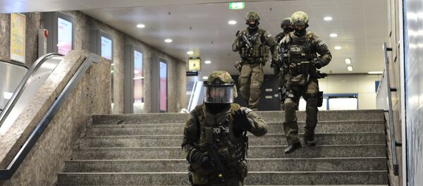 Polícia fecha metrô após atentado em Munique - Sputnik Brasil
