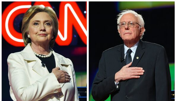 Hillary Clinton e Bernie Sanders - Sputnik Brasil