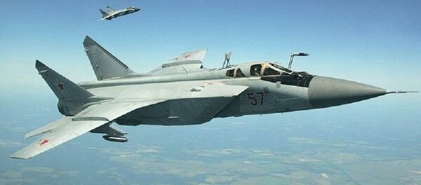 Истребитель-перехватчик четвертого поколения МиГ-31 (по кодификации НАТО: Foxhound - лисья гончая) - Sputnik Brasil