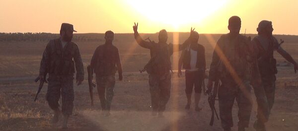 O exército sírio e seus aliados em Al-Badiyah - Sputnik Brasil