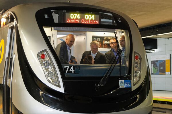 Lava Jato: Polícia Federal cumpre mandados de busca contra ex-secretário de Transporte do RJ - Sputnik Brasil