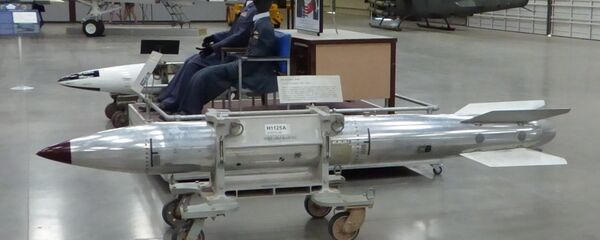 Bomba norte-americana B61 - Sputnik Brasil
