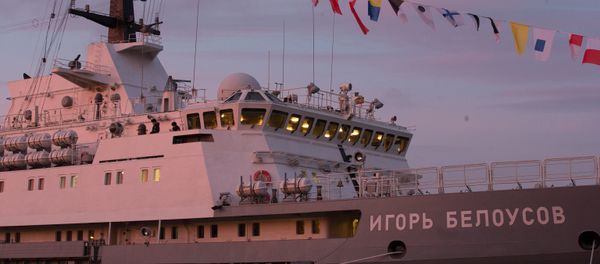 Navio de resgate russo Igor Belousov Navio de resgate russo Igor Belousov - Sputnik Brasil