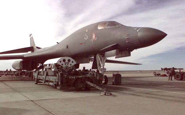 Força Aérea dos EUA planeja munir bombardeiro B-1B com mísseis hipersônicos - Sputnik Brasil