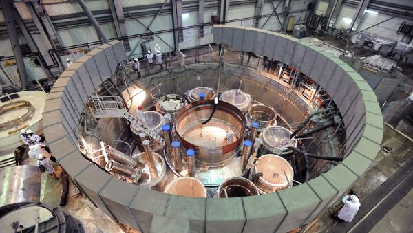 Construção do reator nuclear russo - Sputnik Brasil