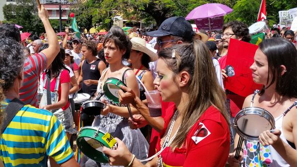Manifestações em Belo Horizonte levaram milhares de pessoas às ruas - Sputnik Brasil