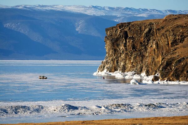 A ilha de Olkhon no lago Baikal - Sputnik Brasil