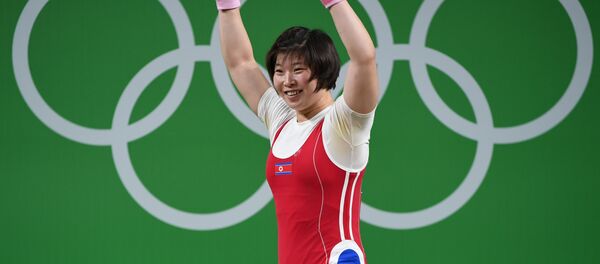 Rim Jong-Sim, levantadora de peso da Coreia do Norte - Sputnik Brasil