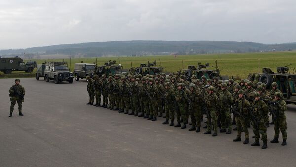 Militares tchecos durante os treinamentos da OTAN Noble Jump em 2015 - Sputnik Brasil