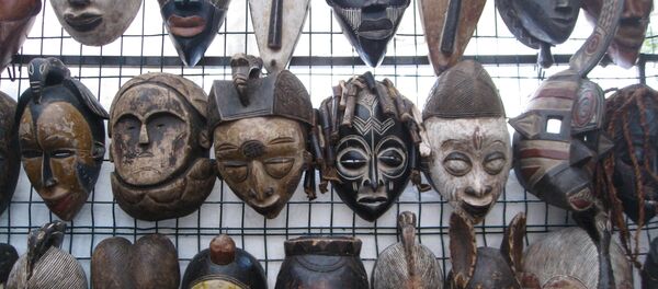 Máscaras vudu - Sputnik Brasil