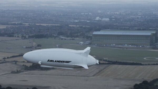 Reino Unido realizou testes com maior avião do mundo, o Airlander 10 - Sputnik Brasil