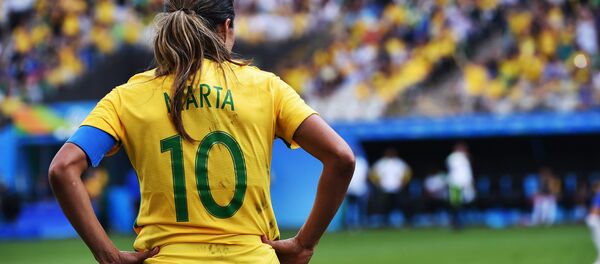 A capitã da seleção brasileira, Marta, após a derrota para o Canadá na disputa pelo bronze - Sputnik Brasil