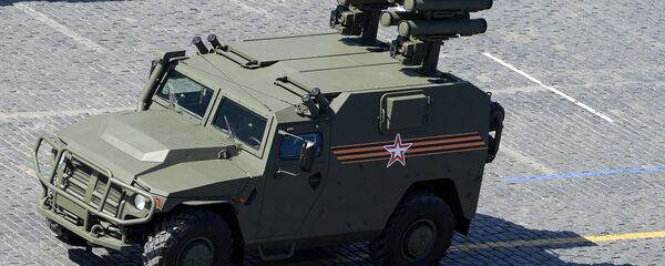 Veículo blindado Tigr com sistema antitanque Kornet (foto de arquivo) - Sputnik Brasil