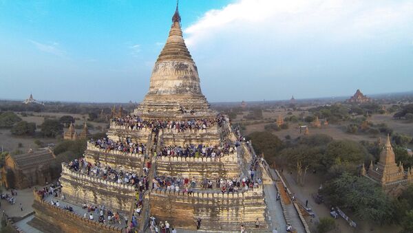 Pagode Shwesandaw na antiga cidade de Bagan, Myanmar - Sputnik Brasil