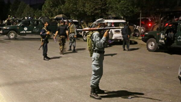 Forças de segurança do Afeganistão fazem cerco aoo campus da Universidade Americana na capital Cabul - Sputnik Brasil