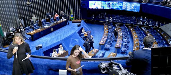 Plenário do Senado Federal durante sessão deliberativa extraordinária para votar a Denúncia 1/2016, que trata do julgamento do processo de impeachment da presidenta afastada Dilma Rousseff - Sputnik Brasil