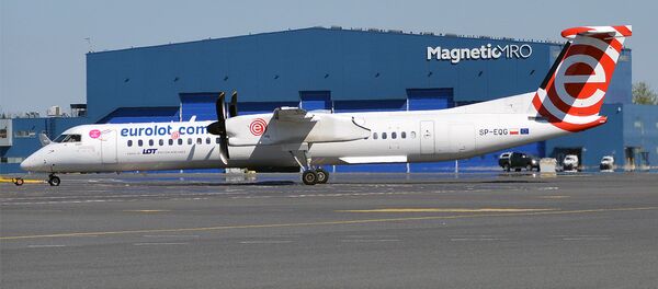 Bombardier Dash 8 da companhia polonesa LOT - Sputnik Brasil
