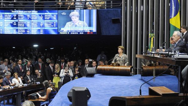 Dilma em discurso na Tribuna - Sputnik Brasil